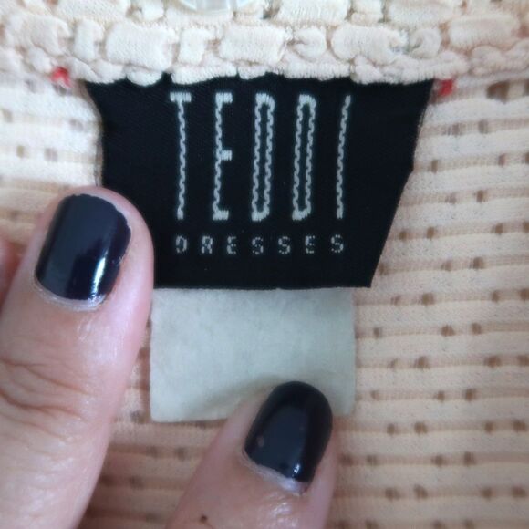 Teddi Dresses Yellow Eyelet Short Sleeve Blouse - Size Small - Picture 7 of 7